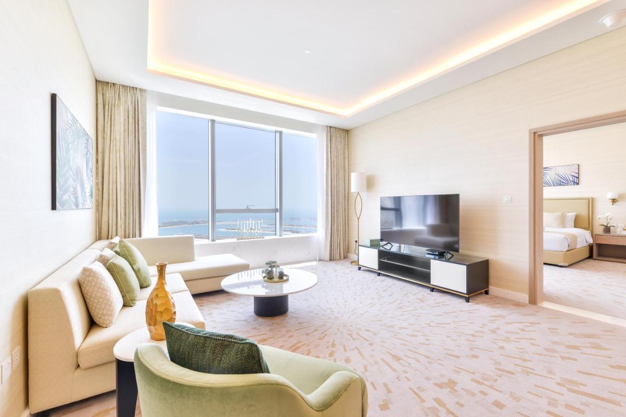 Ultra Luxury Palm Tower With Shared Hotel Facilities Dubai Exterior photo