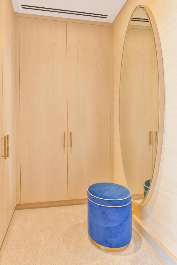 Ultra Luxury Palm Tower With Shared Hotel Facilities Dubai Exterior photo