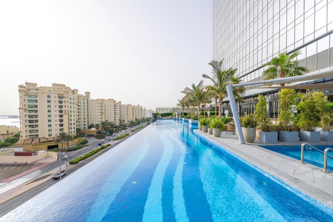 Ultra Luxury Palm Tower With Shared Hotel Facilities Dubai Exterior photo