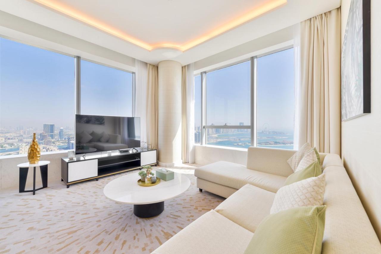 Ultra Luxury Palm Tower With Shared Hotel Facilities Dubai Exterior photo