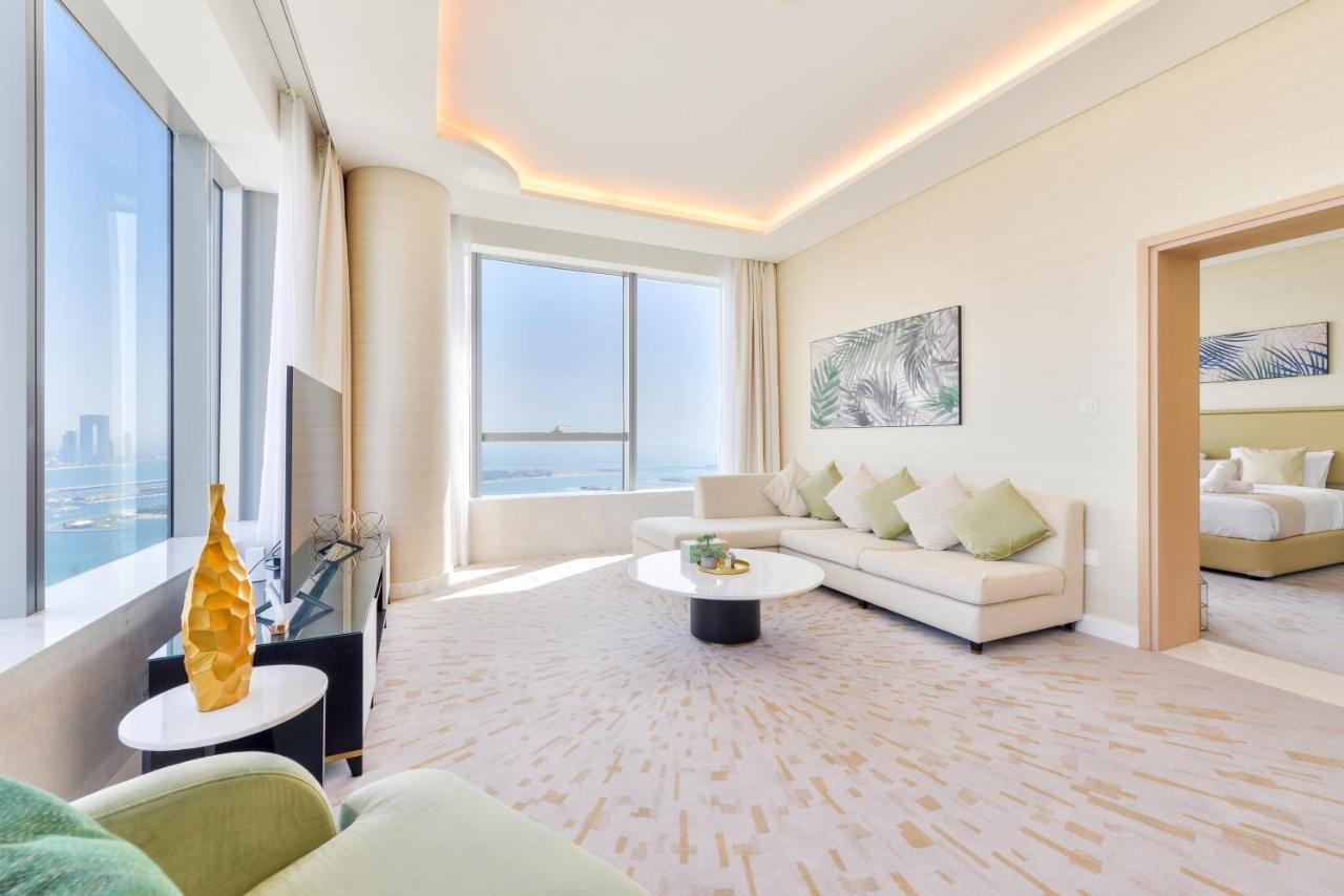 Ultra Luxury Palm Tower With Shared Hotel Facilities Dubai Exterior photo