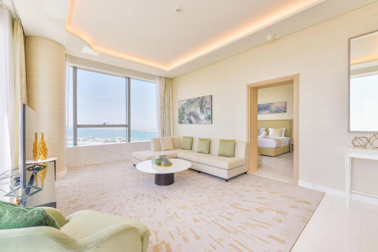 Ultra Luxury Palm Tower With Shared Hotel Facilities Dubai Exterior photo